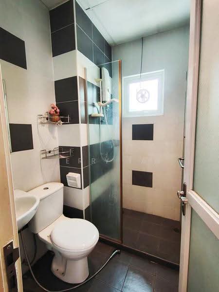 Condominium for Rent at I-Regency Condominium (Ideal Regency) - Jerry Tan - Bathroom - PropertyGuru.com.my