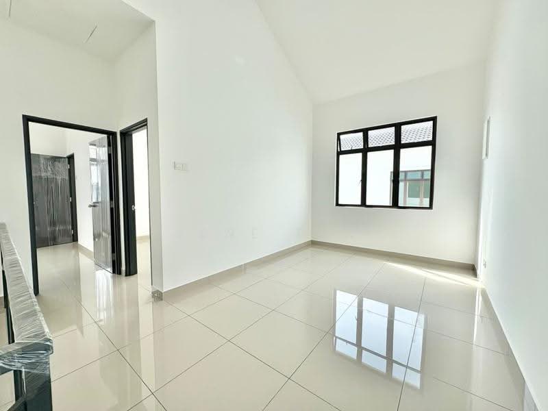 Rumah Teres 2-Tingkat untuk Dijual di Taman Austin Duta (Tebrau) - June Tan - Interior - PropertyGuru.com.my