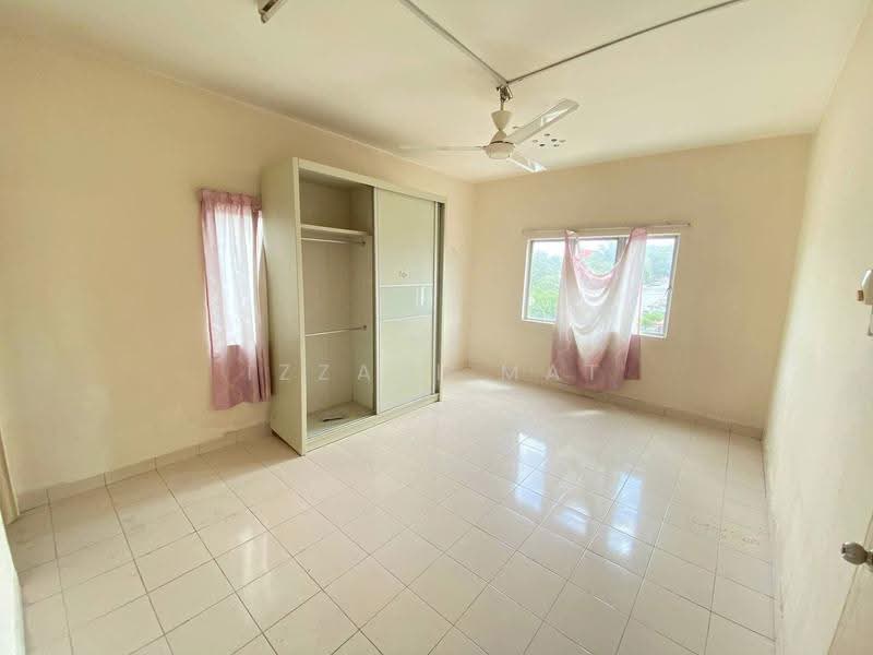 Condominium for Sale at Juta Mines - Izzati Mat - Bedroom - PropertyGuru.com.my