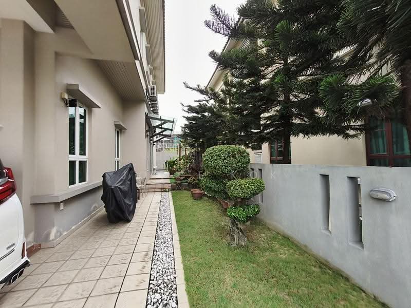 Bungalow House for Sale in Subang Heights (Subang Jaya) - Joyce Kok - Exterior - PropertyGuru.com.my