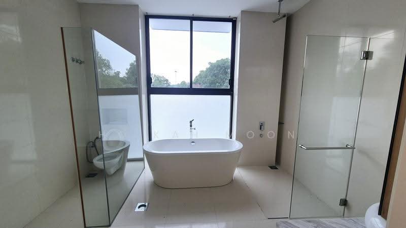 Bungalow House for Sale in Bandar Sungai Long (Selangor) - Ho Kah Moon - Bathroom - PropertyGuru.com.my