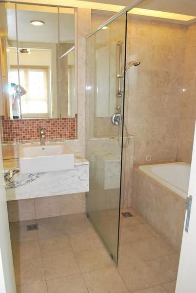 Kondominium untuk Dijual di Tiffani Kiara - Davis Ong - Bathroom - PropertyGuru.com.my