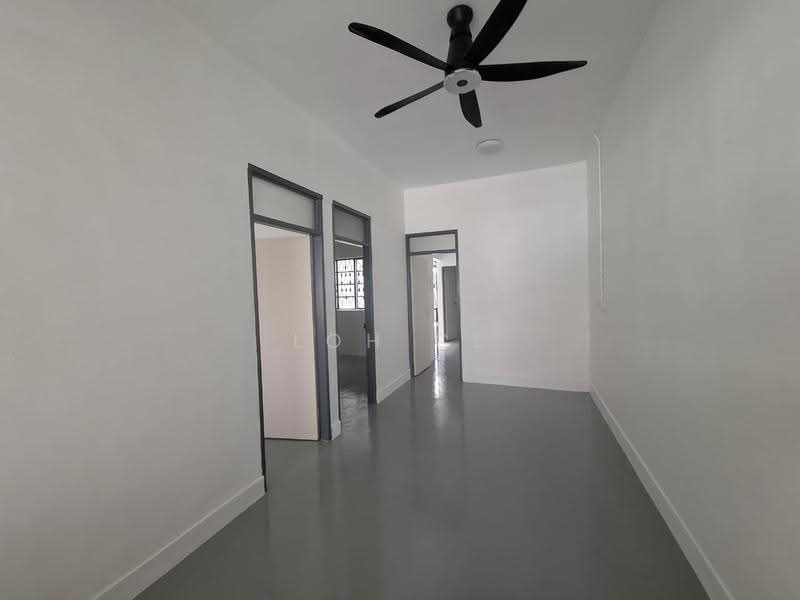 Rumah Teres 1-Tingkat untuk Disewa di Taman Jelutong (Jelutong) - Loh CL - Interior - PropertyGuru.com.my