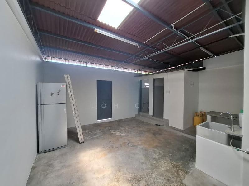 Rumah Teres 1-Tingkat untuk Disewa di Taman Jelutong (Jelutong) - Loh CL - Interior - PropertyGuru.com.my