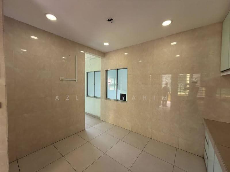 Rumah Berkembar untuk Dijual di Taman Lestari Perdana (Seri Kembangan) - Azli Ibrahim - Interior - PropertyGuru.com.my