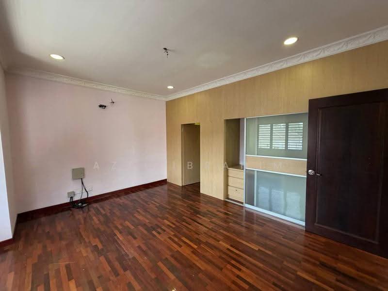 Rumah Berkembar untuk Dijual di Taman Lestari Perdana (Seri Kembangan) - Azli Ibrahim - Bedroom - PropertyGuru.com.my