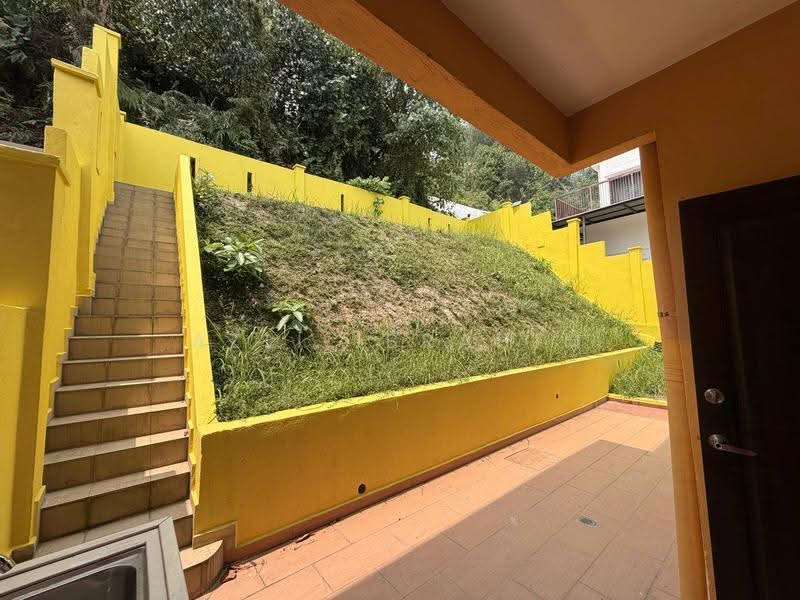 Rumah Berkembar untuk Dijual di Taman Lestari Perdana (Seri Kembangan) - Azli Ibrahim - Exterior - PropertyGuru.com.my