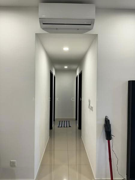 Kediaman Servis untuk Disewa di Sensory Residence @ Southville City - Nick Chin - Corridor - PropertyGuru.com.my