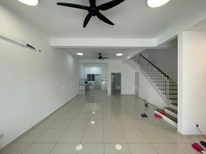 2-storey Terraced House for Rent in Bandar Gamuda Gardens (Rawang) - Alan Chin - Living Room - PropertyGuru.com.my