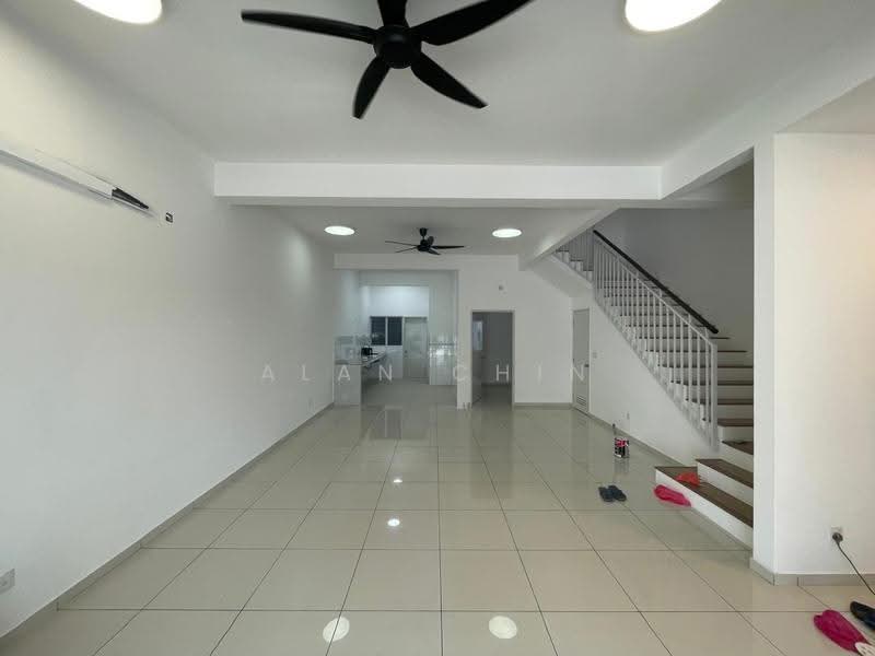 2-storey Terraced House for Rent in Bandar Gamuda Gardens (Rawang) - Alan Chin - Living Room - PropertyGuru.com.my
