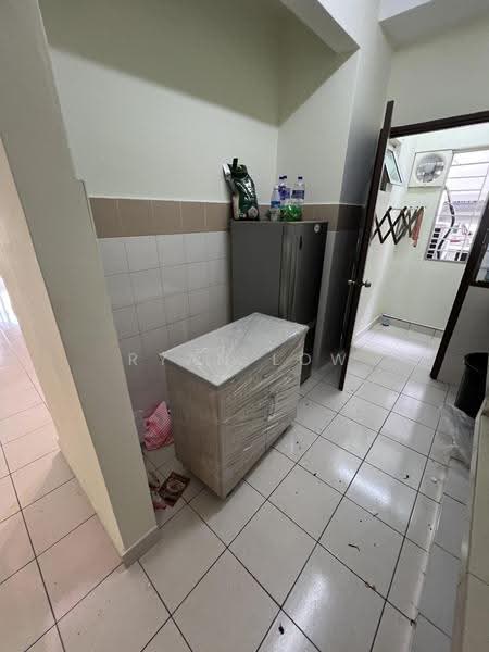 Kondominium untuk Disewa di Puncak Banyan - Ryan Low - Kitchen - PropertyGuru.com.my