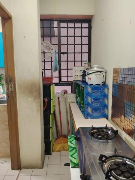 Pangsapuri untuk Dijual di Sri Impian Apartment - Melinda Ee - Kitchen - PropertyGuru.com.my