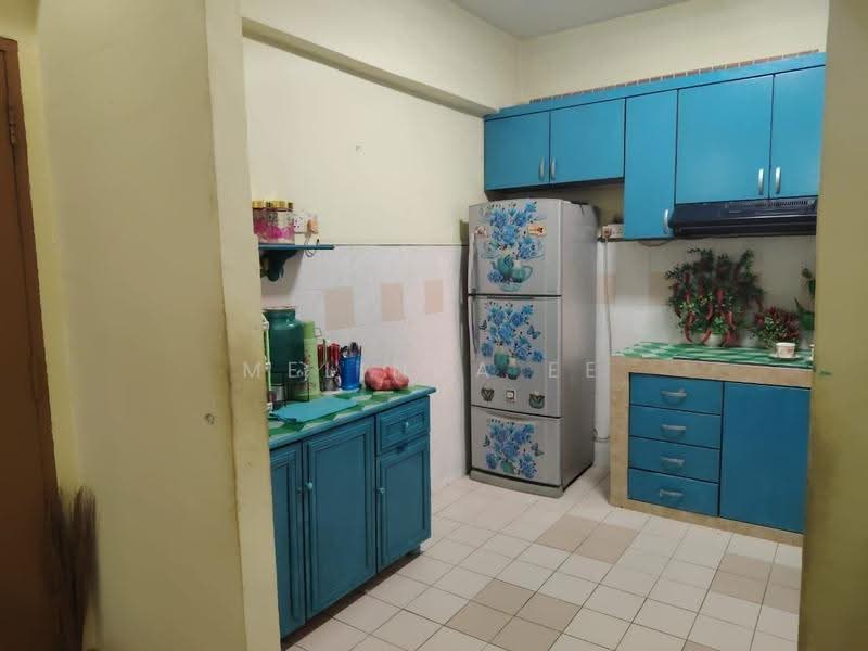 Pangsapuri untuk Dijual di Sri Impian Apartment - Melinda Ee - Kitchen - PropertyGuru.com.my