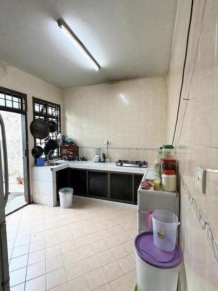 2-storey Terraced House for Sale in Taman Megah Ria (Masai) - Kexin Hua - Kitchen - PropertyGuru.com.my