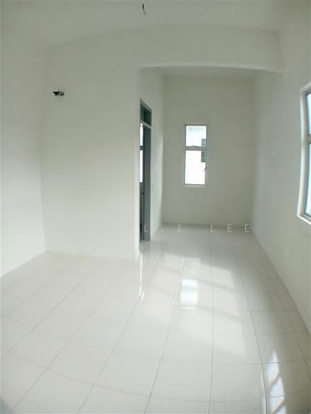 Rumah Teres 2-Tingkat untuk Dijual di Bandar Saujana Putra (Tanjong Duabelas) - Michelle Lee - PropertyGuru.com.my