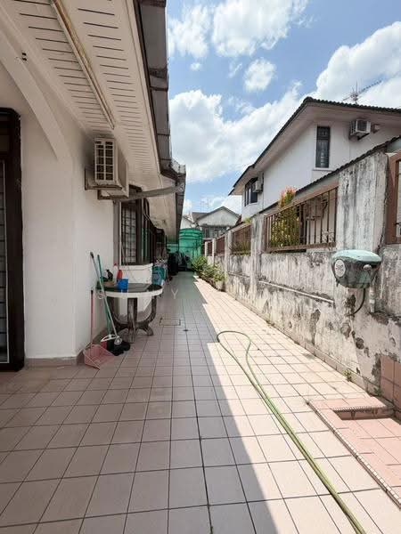 Semi-Detached House for Sale in Taman Molek (Johor Bahru) - Suny Sior - Exterior - PropertyGuru.com.my