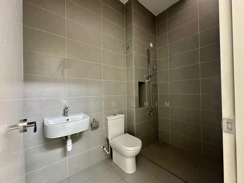 2-storey Terraced House for Sale in Bandar Seri Alam (Masai) - Agnes Chin - Bathroom - PropertyGuru.com.my