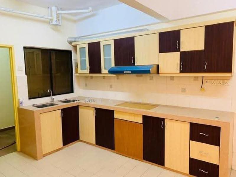 Pangsapuri untuk Dijual di Prima Bayu Apartment - Anna Tan - Kitchen - PropertyGuru.com.my