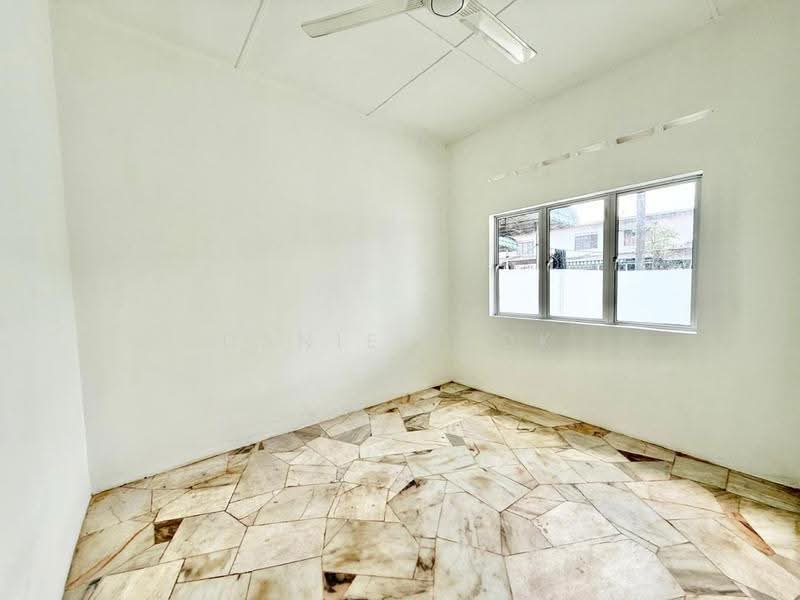 Tanah Kediaman untuk Dijual di Taman Dato' Hormat (Telok Panglima Garang) - Daniel Kok - Interior - PropertyGuru.com.my