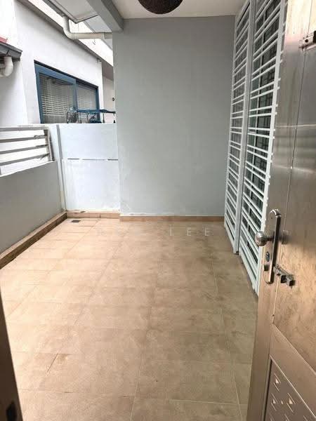 2-storey Terraced House for Rent in Taman Mount Austin (Tebrau) - Ben Lee - Balcony - PropertyGuru.com.my