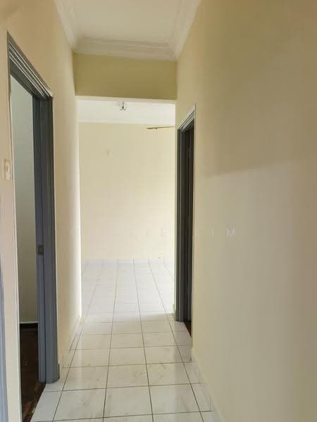 Apartment for Sale at Suria Kipark Damansara - Callie Lim - Corridor - PropertyGuru.com.my