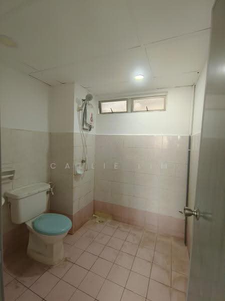 Apartment for Sale at Suria Kipark Damansara - Callie Lim - Bathroom - PropertyGuru.com.my