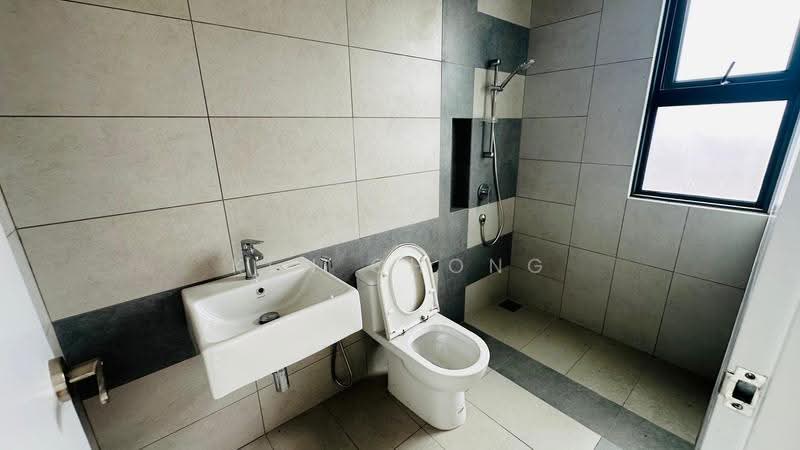 Rumah Teres 2-Tingkat untuk Dijual di Bandar Seri Coalfields (Sungai Buloh) - Ken Chong - Bathroom - PropertyGuru.com.my