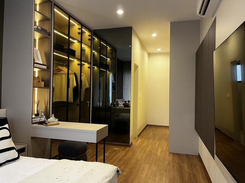 Condominium for Sale at Bayu Timur Residences - Thien . - Bedroom - PropertyGuru.com.my
