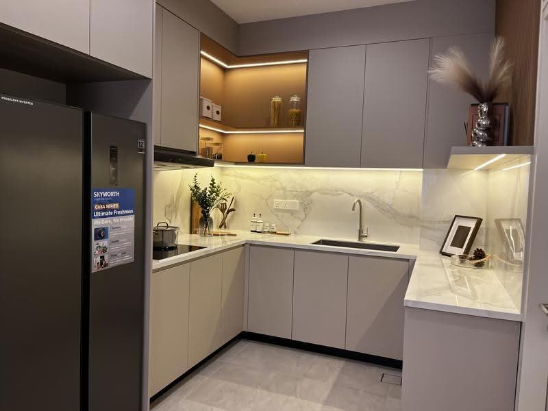 Condominium for Sale at Bayu Timur Residences - Thien . - Kitchen - PropertyGuru.com.my