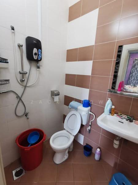 Rumah Teres 1-Tingkat untuk Dijual di Taman Bestari Indah (Ulu Tiram) - Zack Chow - Bathroom - PropertyGuru.com.my