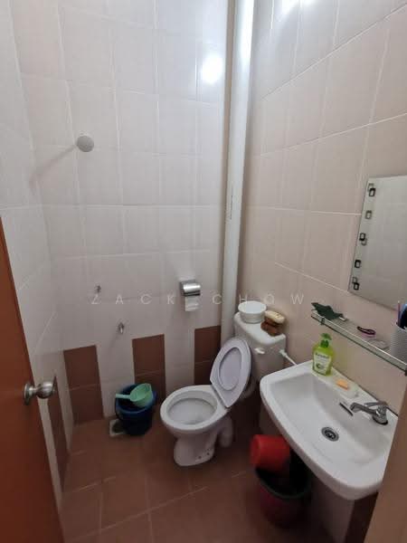 Rumah Teres 1-Tingkat untuk Dijual di Taman Bestari Indah (Ulu Tiram) - Zack Chow - Bathroom - PropertyGuru.com.my