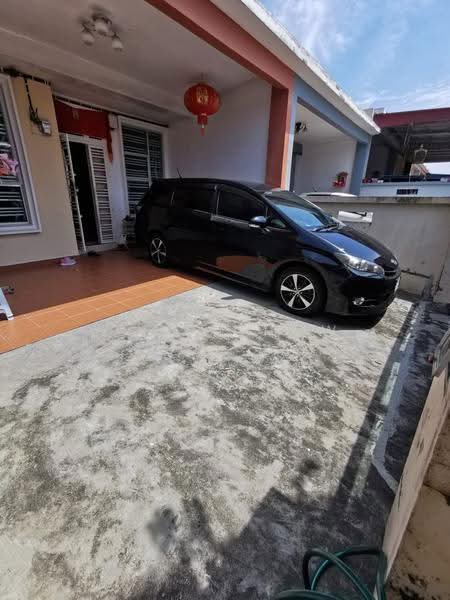 Rumah Teres 1-Tingkat untuk Dijual di Taman Bestari Indah (Ulu Tiram) - Zack Chow - Exterior - PropertyGuru.com.my