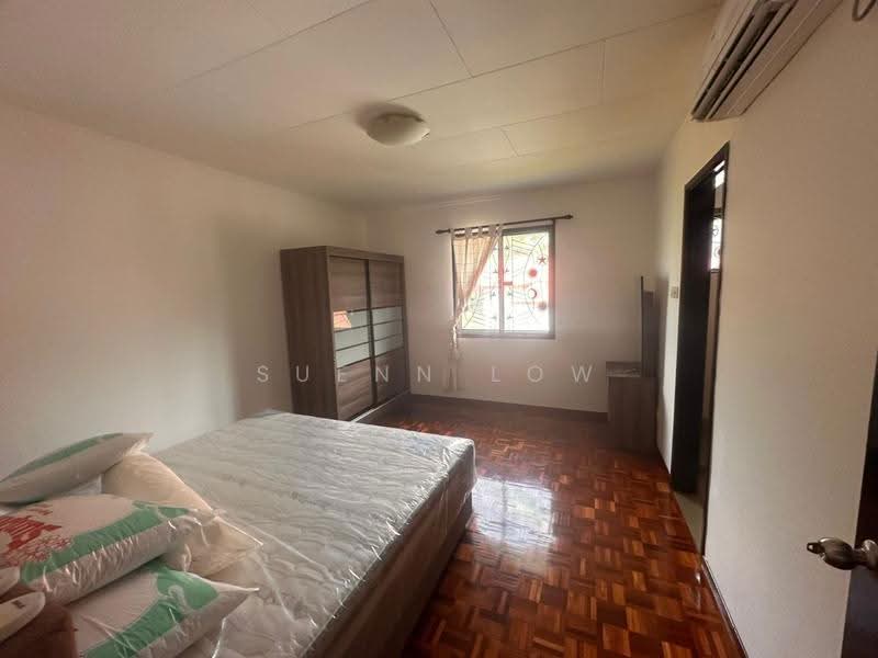 Bungalow House untuk Dijual di Leisure Farm (Gelang Patah) - Suenn Low - Bedroom - PropertyGuru.com.my