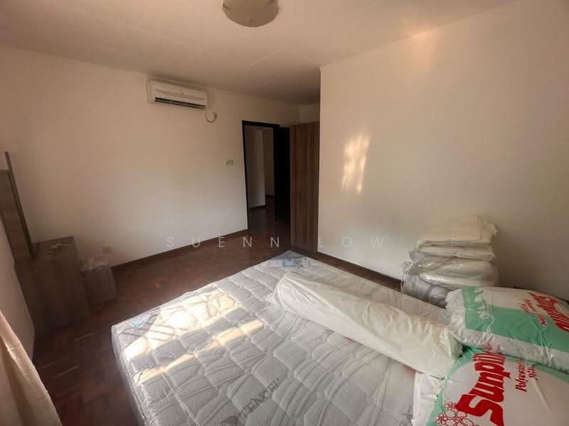 Bungalow House untuk Dijual di Leisure Farm (Gelang Patah) - Suenn Low - Bedroom - PropertyGuru.com.my