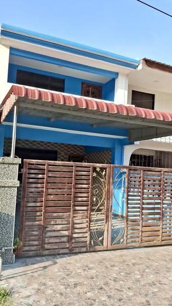 2-storey Terraced House for Rent in Taman Desa Cemerlang (Ulu Tiram) - Ethan Lim - Exterior - PropertyGuru.com.my