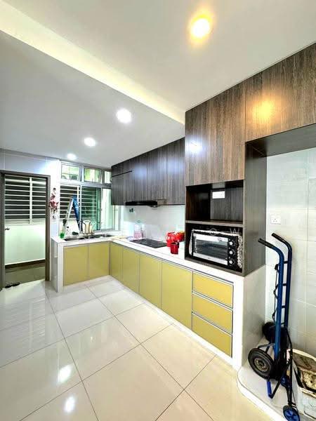 Service Residence for Sale at Larkin Heights - Serene Low - Kitchen - PropertyGuru.com.my