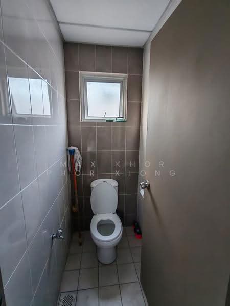 Shop / Office for Rent in Shah Alam (Selangor) - Max Khor Phor xiong - Bathroom - PropertyGuru.com.my