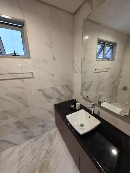 Condominium for Sale at 9 Madge - Don Lee Kah Hou - Bathroom - PropertyGuru.com.my