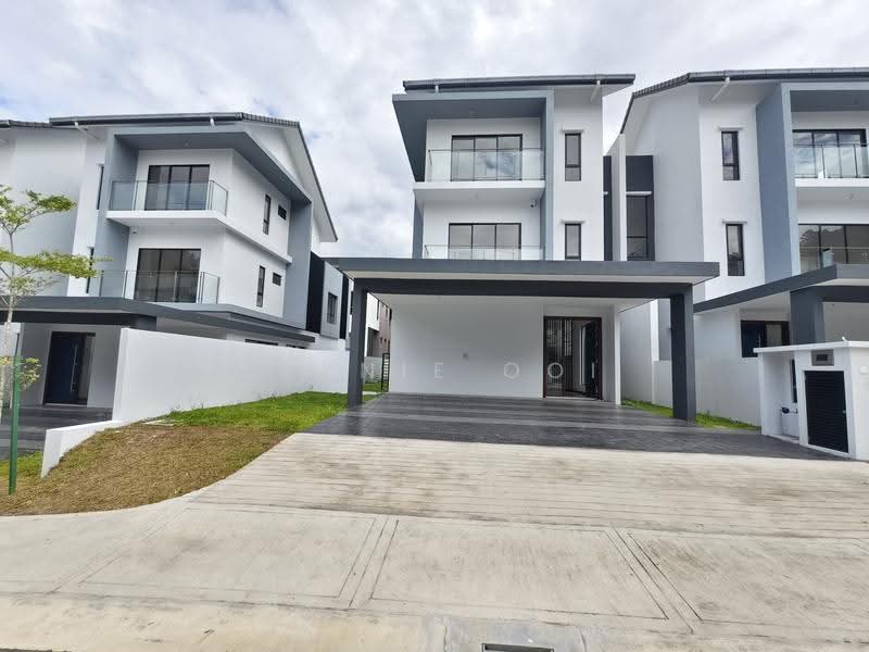 Rumah Berkembar untuk Dijual di Sierra Ukay (Ampang) - Dlynie Ooi - Exterior - PropertyGuru.com.my