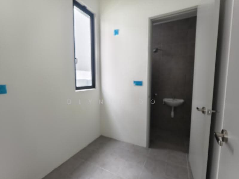 Rumah Berkembar untuk Dijual di Sierra Ukay (Ampang) - Dlynie Ooi - Bathroom - PropertyGuru.com.my