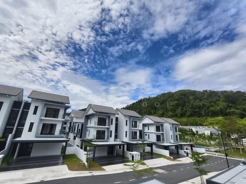 Rumah Berkembar untuk Dijual di Sierra Ukay (Ampang) - Dlynie Ooi - Exterior - PropertyGuru.com.my
