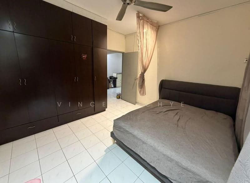 Kondominium untuk Dijual di Endah Ria - Vincent Chye - Bedroom - PropertyGuru.com.my