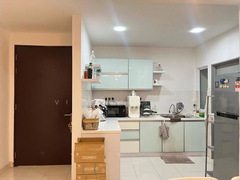 Kediaman Servis untuk Dijual di Koi Kinrara - Vincent Chye - Kitchen - PropertyGuru.com.my