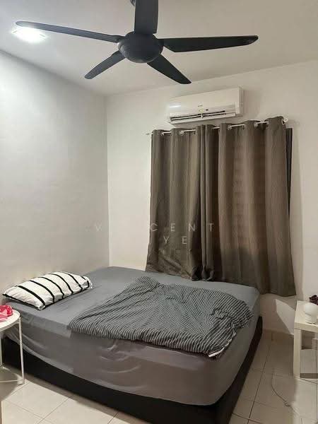 Kediaman Servis untuk Dijual di Koi Kinrara - Vincent Chye - Bedroom - PropertyGuru.com.my