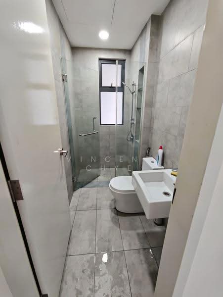 Kondominium untuk Dijual di The Riyang - Vincent Chye - Bathroom - PropertyGuru.com.my
