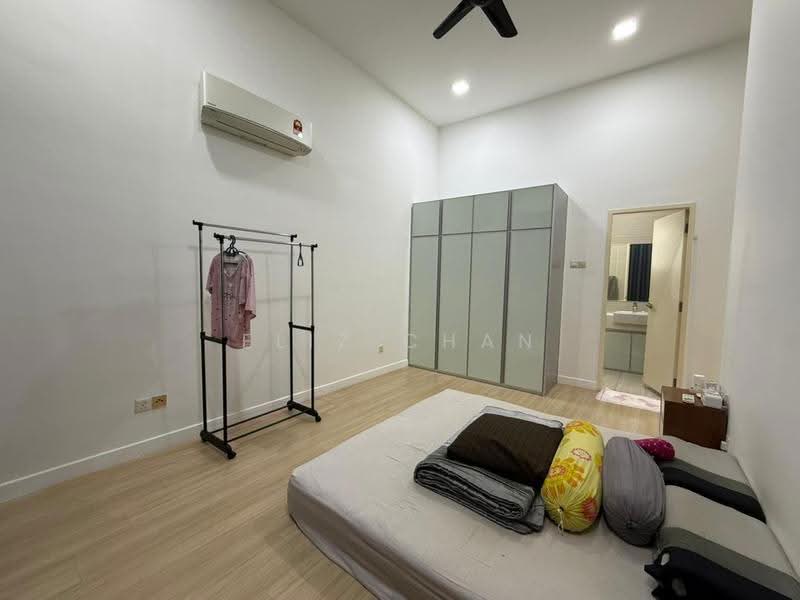 Kondominium untuk Dijual di Damansara Foresta - Eliz Chan - Bedroom - PropertyGuru.com.my