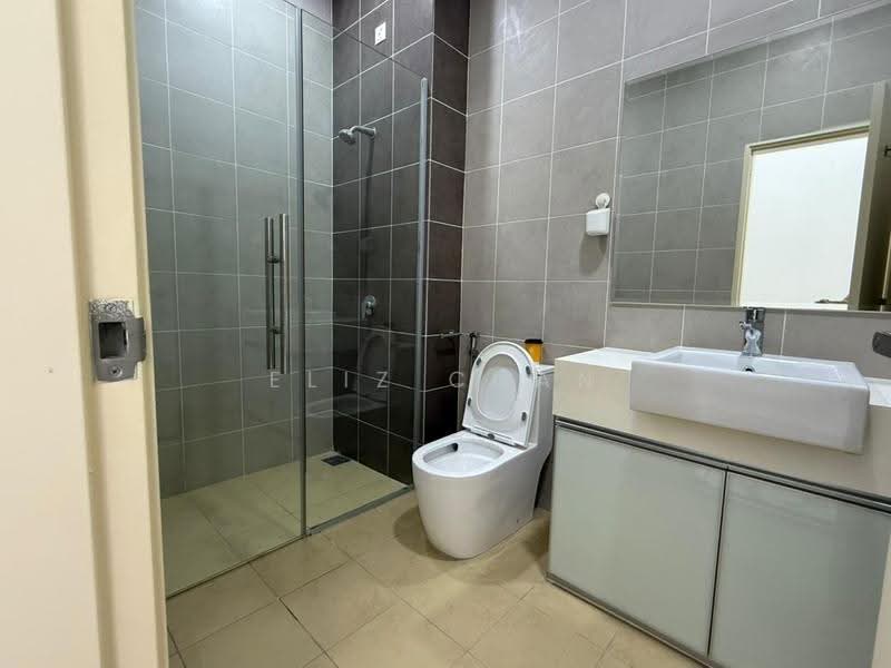 Kondominium untuk Dijual di Damansara Foresta - Eliz Chan - Bathroom - PropertyGuru.com.my