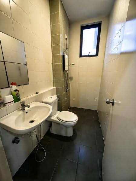 Semi-Detached House for Rent in Taman Semenyih Sentral (Semenyih) - christy Loh - Bathroom - PropertyGuru.com.my