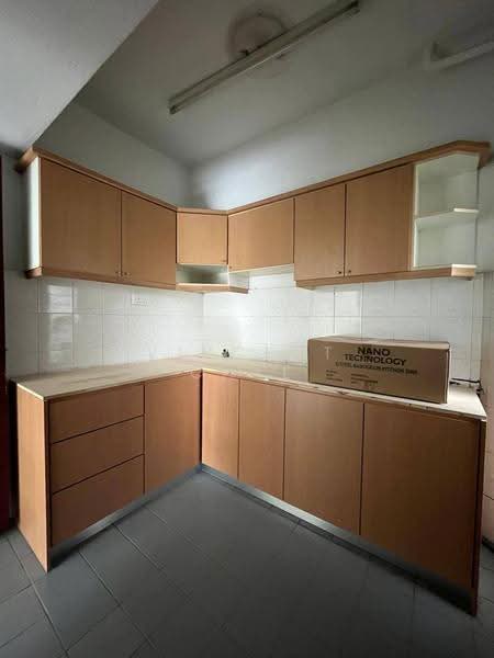 Pangsapuri untuk Dijual di Anjung Hijau (Greenfields) - Vincent Chye - Kitchen - PropertyGuru.com.my