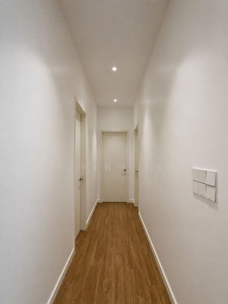 Semi-Detached House for Sale in Telok Panglima Garang (Selangor) - Zi Ying Lee - Corridor - PropertyGuru.com.my